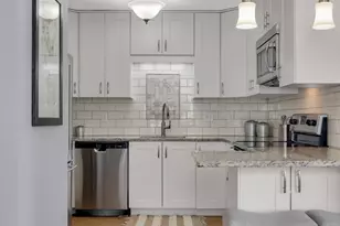 3012 Lake Shore Dr, Minneapolis, MN 55416 - Photo 15