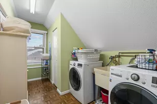 408 Laurel Ave, Saint Paul, MN 55102 - Photo 37