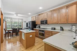 7147 Arthur Dr, Woodbury, MN 55125 - Photo 7