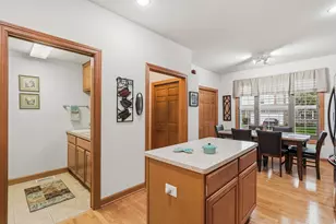 7147 Arthur Dr, Woodbury, MN 55125 - Photo 9