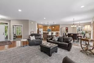 12844 Garrett Ct, Apple Valley, MN 55124 - Photo 13