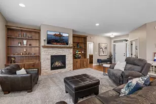 12844 Garrett Ct, Apple Valley, MN 55124 - Photo 9
