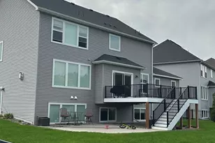 10580 Three Oaks Ln, Champlin, MN 55316 - Photo 3