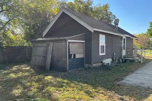 1653 Langley Ave, Windom, MN 56101 - Photo 19