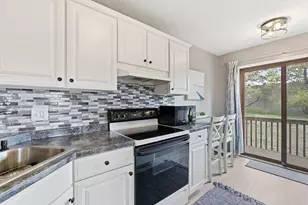 7695 Wedgewood Ct N, Maple Grove, MN 55311 - Photo 9