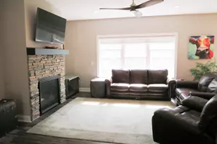 4859 Maple St, Rockford, MN 55373 - Photo 9