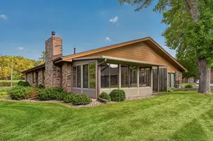 2241 Baihly Ln SW, Rochester, MN 55902 - Photo 3