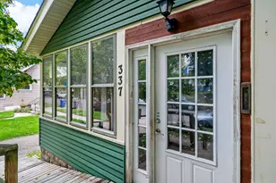 337 Winona St W, Saint Paul, MN 55107 - Photo 9