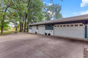 114 Woodland Cir, Princeton, MN 55371 - Photo 3
