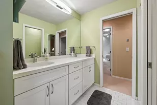 6525 Rowland Rd, Eden Prairie, MN 55344 - Photo 29