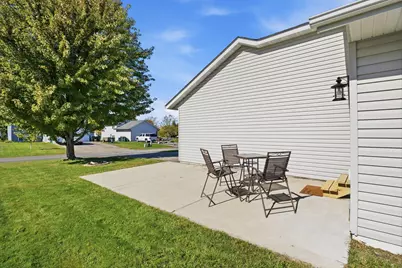 460 Minnesota Street NW, Hutchinson, MN 55350 - Photo 23