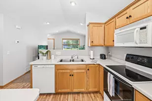 460 Minnesota St NW, Hutchinson, MN 55350 - Photo 7