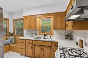 1814 McKnight Rd N, Maplewood, MN 55109 - Photo 15