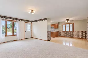 1327 S German St, New Ulm, MN 56073 - Photo 5
