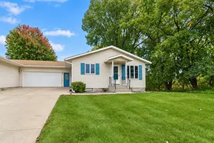 1327 S German St, New Ulm, MN 56073 - Photo 1