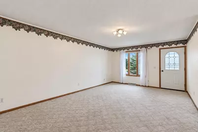 1327 S German Street, New Ulm, MN 56073 - Photo 3