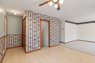 1327 S German St, New Ulm, MN 56073 - Photo 11