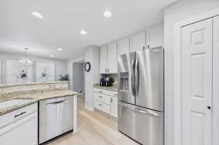 7974 Autumn Ridge Way, Chanhassen, MN 55317 - Photo 11