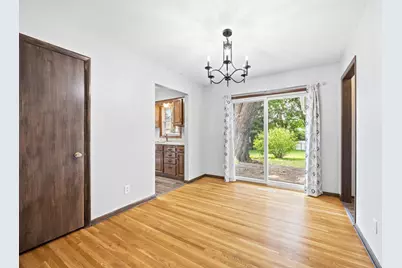 821 Sterling Street N, Maplewood, MN 55119 - Photo 9