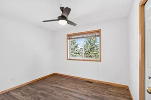 911 Cobblestone Ln, Belle Plaine, MN 56011 - Photo 33
