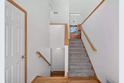 911 Cobblestone Lane, Belle Plaine, MN 56011 - Photo 5