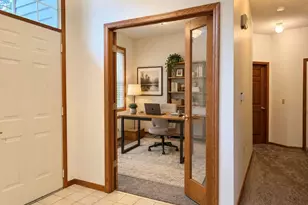 2488 Lockwood Dr, Mendota Heights, MN 55120 - Photo 5