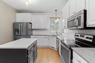 18194 87th Ave N, Maple Grove, MN 55311 - Photo 7