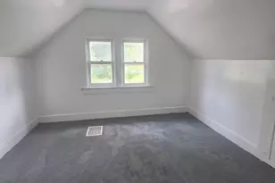 1005 W Broadway St, Winona, MN 55987 - Photo 9