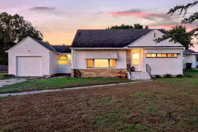 900 Park Street S, Fairfax, MN 55332 - Photo 1