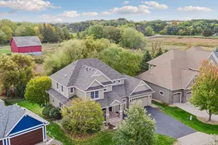 1711 Deephaven Dr, Woodbury, MN 55129 - Photo 3