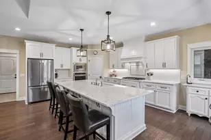 1610 Manchester Pl, Waconia, MN 55387 - Photo 11