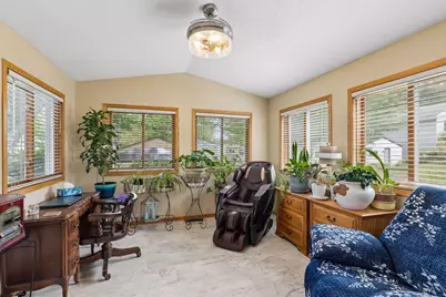 1190 Ottawa Avenue, West Saint Paul, MN 55118 - Photo 17