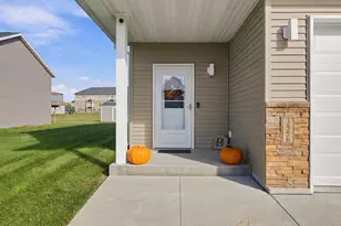 3556 17th St S, Moorhead, MN 56560 - Photo 3