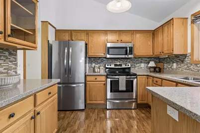 6287 22nd Street N, Oakdale, MN 55128 - Photo 9