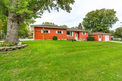 1320 S Mabelle Avenue, Fergus Falls, MN 56537 - Photo 1
