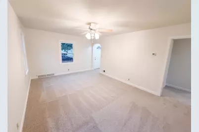1410 4th Avenue SW, Austin, MN 55912 - Photo 3