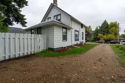 415 3rd Avenue S, Moorhead, MN 56560 - Photo 5