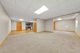 2057 Howard Dr, North Mankato, MN 56003 - Photo 33