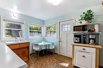 1194 Englewood Avenue, Saint Paul, MN 55104 - Photo 11