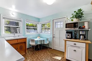 1194 Englewood Ave, Saint Paul, MN 55104 - Photo 11