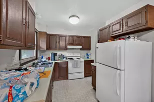 302 W Maple St, Roberts, WI 54023 - Photo 17