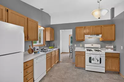 7536 165th Street W, Lakeville, MN 55044 - Photo 3