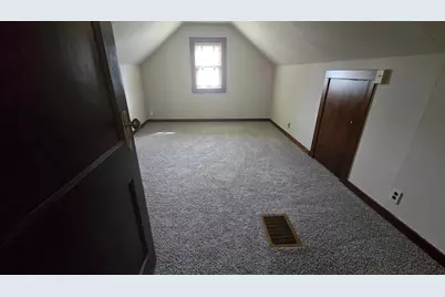 1000 12th Avenue SW, Austin, MN 55912 - Photo 11