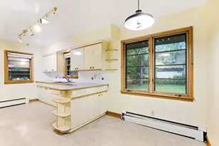 330 10th Ave SW, Cambridge, MN 55008 - Photo 5