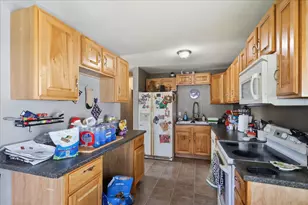 203 Dorchester Dr, Hoyt Lakes, MN 55750 - Photo 3