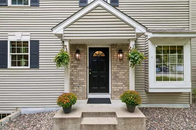 9370 Rath Place, Eden Prairie, MN 55347 - Photo 3