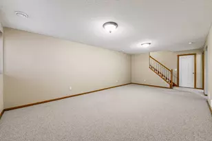 9370 Rath Pl, Eden Prairie, MN 55347 - Photo 29