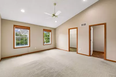 9370 Rath Place, Eden Prairie, MN 55347 - Photo 21