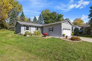 4801 Shevlin Ct, Eagan, MN 55122 - Photo 5