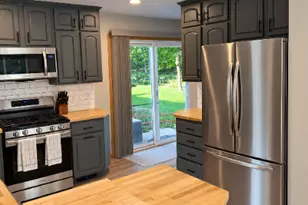 924 Vine St, Hudson, WI 54016 - Photo 3